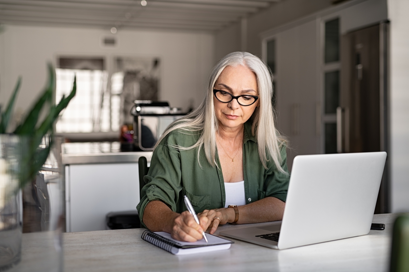 “Save Big! Affordable Internet Options for Seniors in Your City”