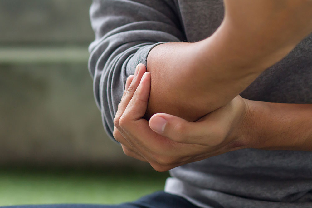 Tips to Manage Gout Symptoms Naturally