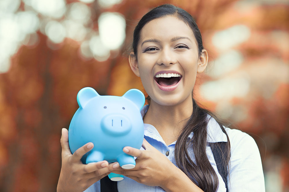 6 Advantages of Having a Student Savings Account