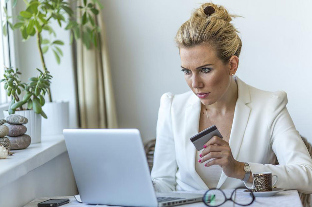 6 Signs of Excessive Credit Card Debt